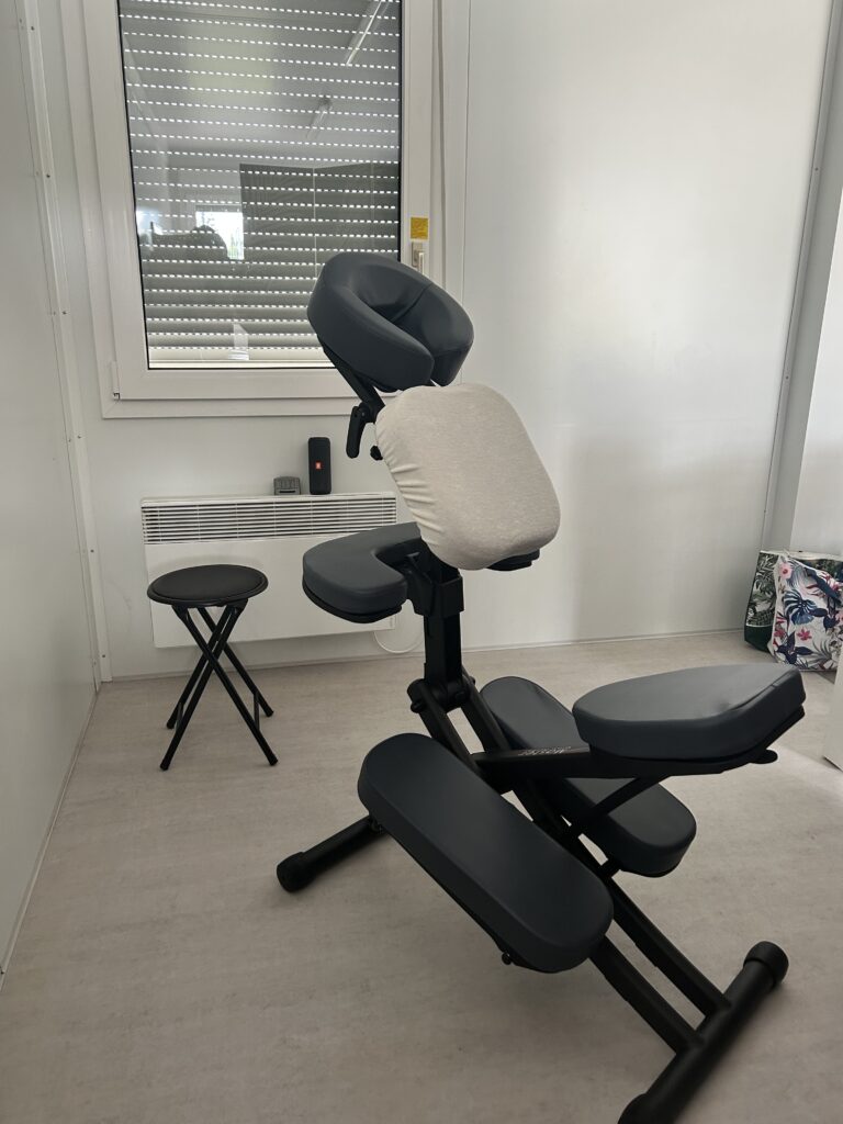 Marie-Line Egron massage chaise